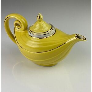 MCM Hall China 6-cup Aladdin Genie Lamp Teapot Canary Yellow Gold Trim Gorgeous